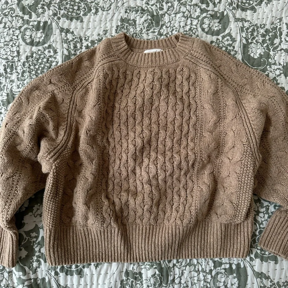 Universal Thread Sweaters - Picture 4 of 9